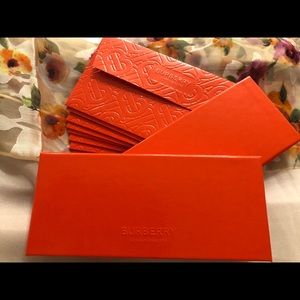 🎁🎁NEW Authentic Burberry Red Envelope with Box